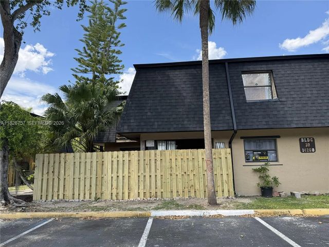 3 of 25 - 14260 Sw 94th Cir Lane #104, Miami, FL