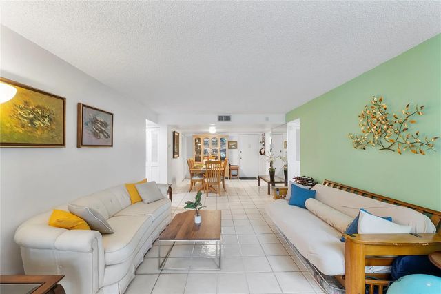 4 of 13 - 7750 W Mcnab Road #203, Tamarac, FL
