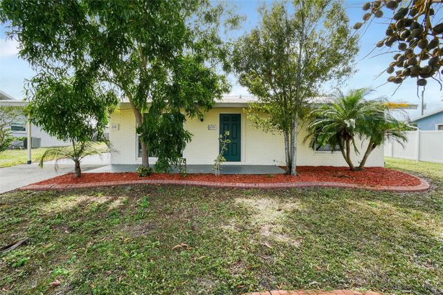 2 of 32 - 118 Sw Ray Avenue, Port St. Lucie, FL