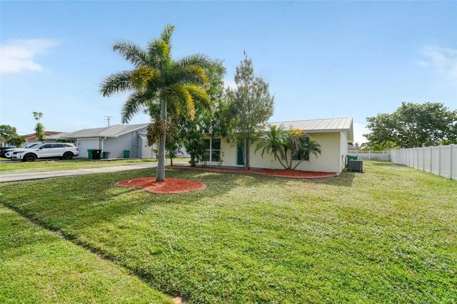 4 of 32 - 118 Sw Ray Avenue, Port St. Lucie, FL