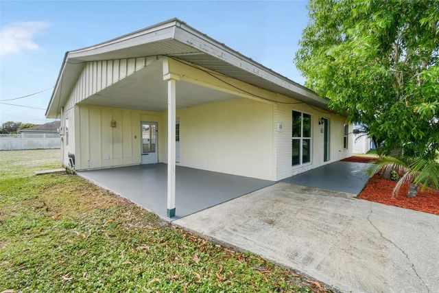 5 of 32 - 118 Sw Ray Avenue, Port St. Lucie, FL