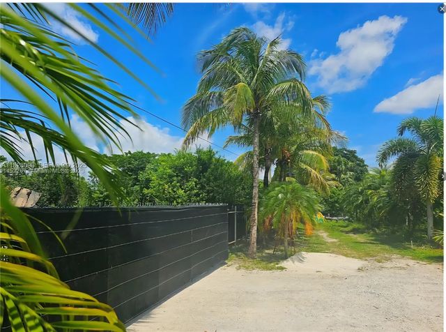 243xx Sw 123rd Avenue, Homestead
