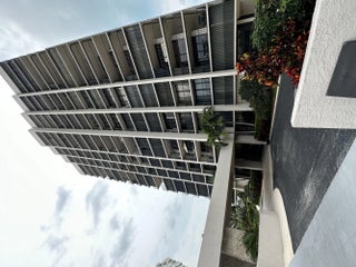 Photo of Listing #R11075308