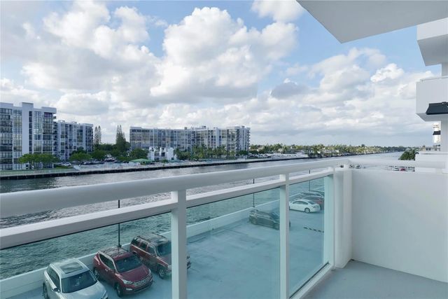 2 of 20 - 3000 S Ocean Drive #312, Hollywood, FL