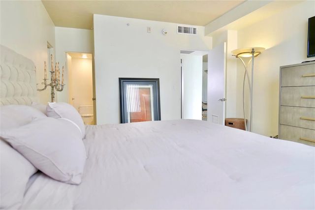 3 of 20 - 3000 S Ocean Drive #312, Hollywood, FL