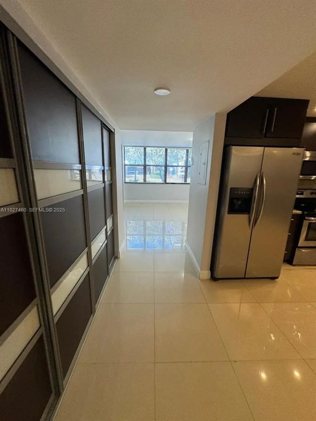 5 of 24 - 20401 Ne 30th Avenue #124-8, Aventura, FL