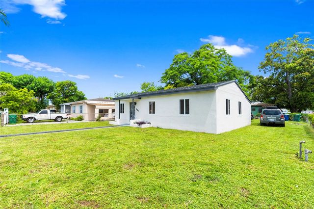 3 of 29 - 2941 Nw 151st Terrace, Opa-Locka, FL
