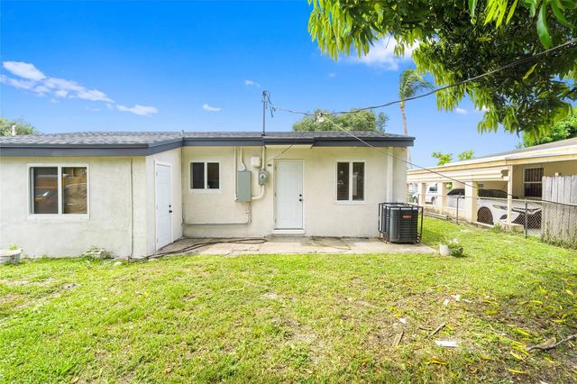 5 of 29 - 2941 Nw 151st Terrace, Opa-Locka, FL