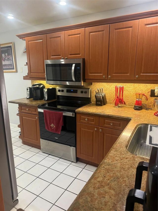 5 of 29 - 7081 Woodmont Way, Tamarac, FL