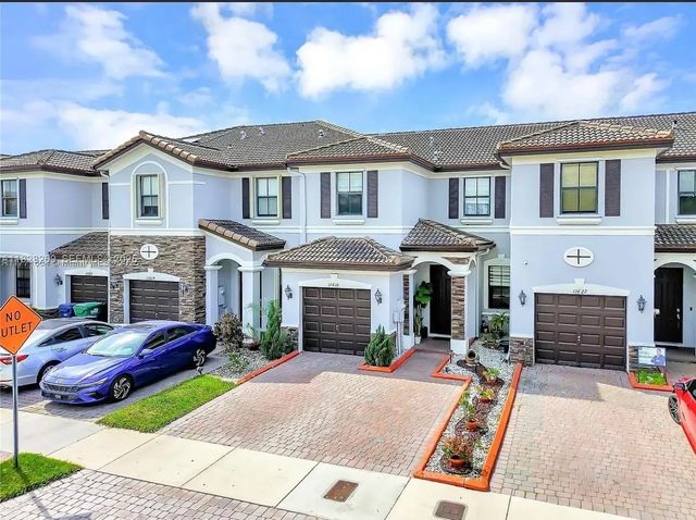N/A, Doral