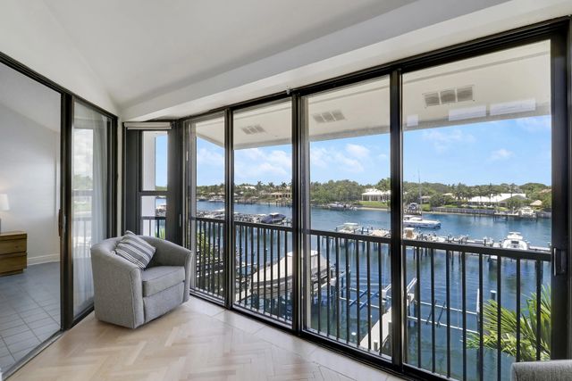 2 of 75 - 543 Bay Colony Drive N #slip 8, Juno Beach, FL