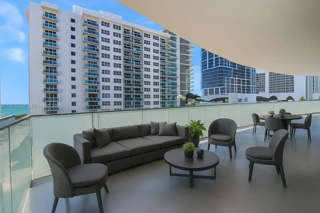 3 of 22 - 6930 Collins Avenue #penthouse, Miami Beach, FL