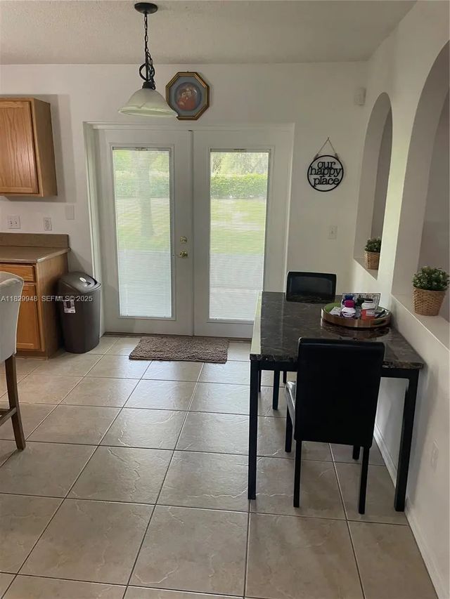 5 of 22 - 2645 Sw 12th Square Sw, Vero Beach, FL
