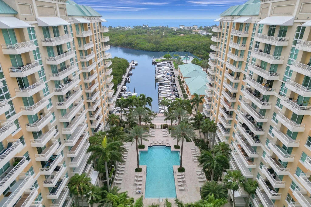 700 E Boynton Beach Boulevard #406, Boynton Beach