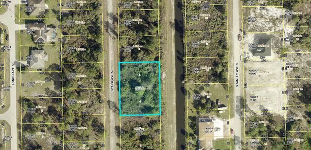 655 Stark Avenue S, Lehigh Acres