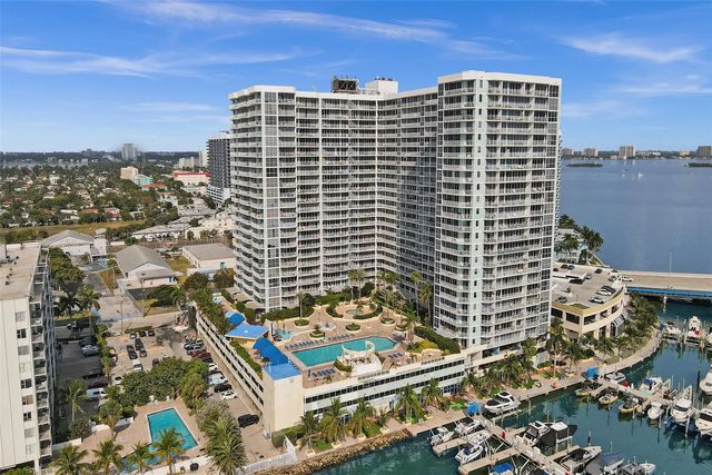 4 of 60 - 7601 E Treasure Drive #617, North Bay Village, FL