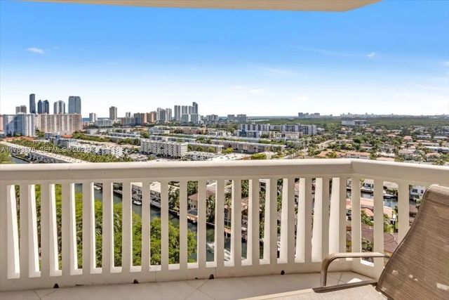3 of 36 - 1000 Island Boulevard #2003, Aventura, FL