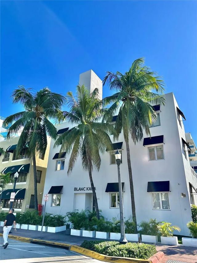 2 of 39 - 205 Collins Avenue, Miami Beach, FL