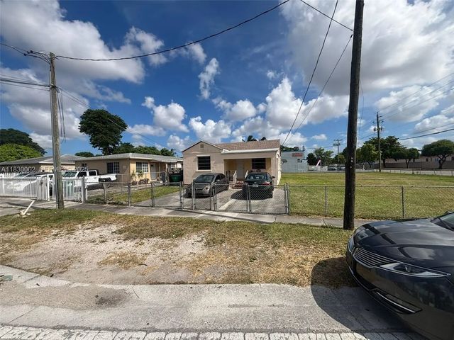 5 of 11 - 3186 Nw 33rd Street, Miami, FL