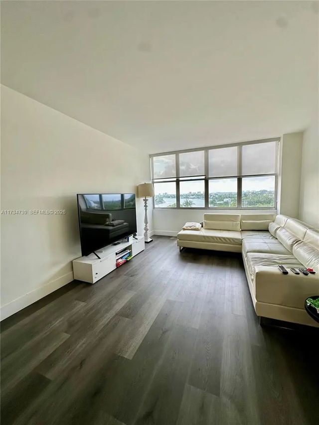 2 of 36 - 7441 Wayne Avenue #6b, Miami Beach, FL