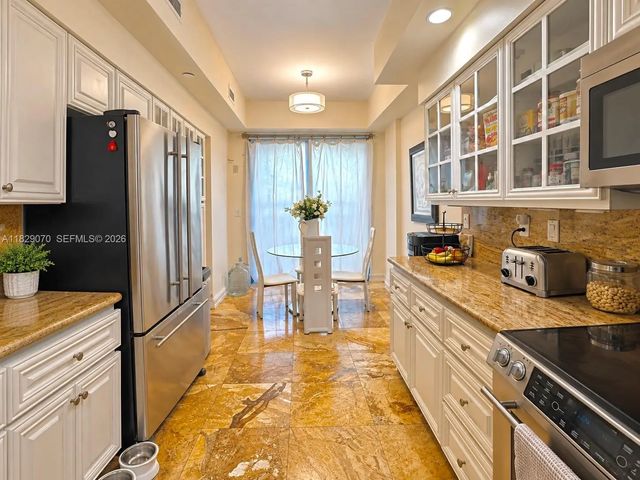 5 of 20 - 3700 Island Boulevard #c203, Aventura, FL