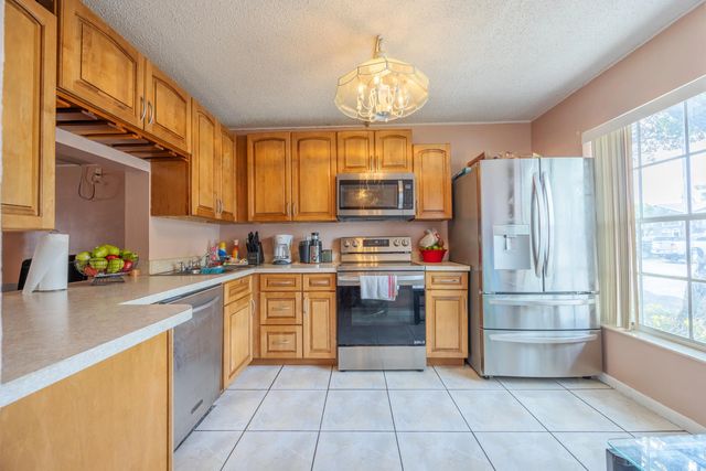 3 of 15 - 5117 W Society Place W #c, West Palm Beach, FL