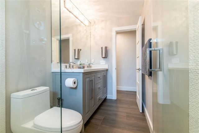 4 of 33 - 2275 Sw 44th Street, Fort Lauderdale, FL