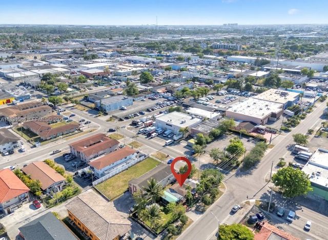 4 of 7 - 190 W 27th Street, Hialeah, FL