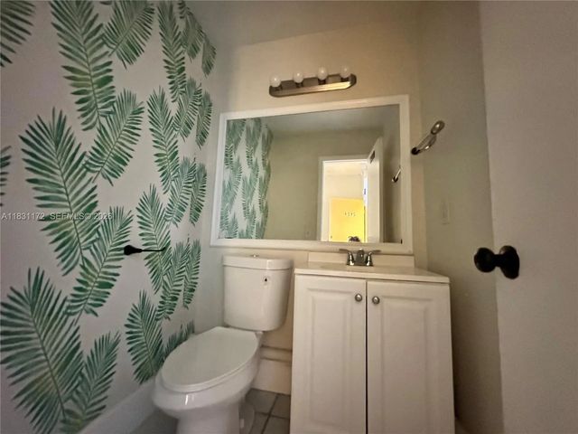 5 of 11 - 2922 N State Road 7 #2924-2934, Margate, FL