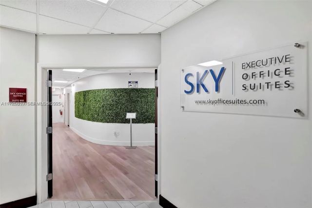 12550 Biscayne Boulevard #800-4, North Miami