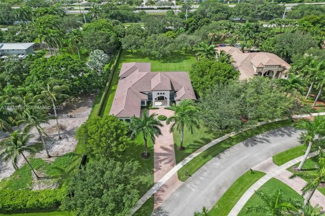 4 of 100 - 11056 Blackhawk Boulevard, Davie, FL