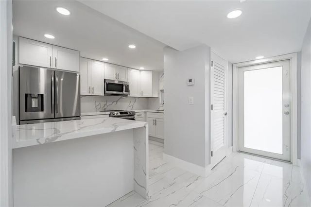 361 S Hollybrook Drive #105, Pembroke Pines