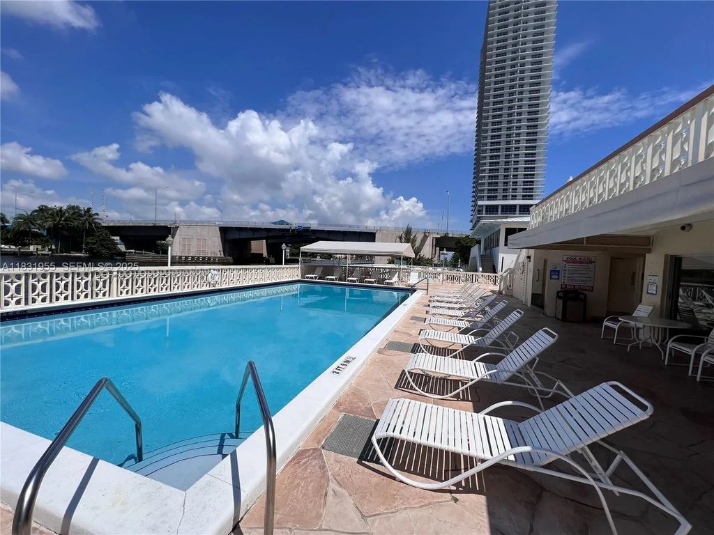 1817 S Ocean Drive #426, Hallandale Beach