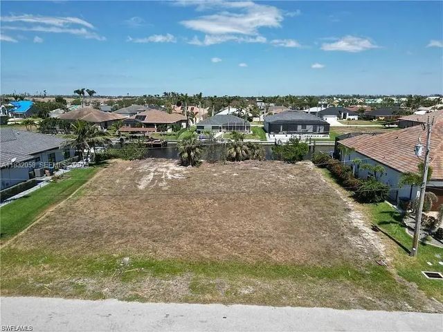 4 of 9 - 2527 Sw 25th Terrace, Cape Coral, FL