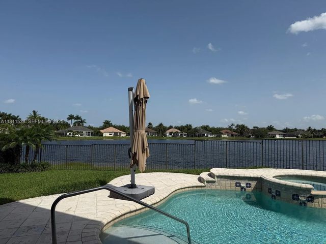 3 of 28 - 1418 Lantana Drive, Weston, FL