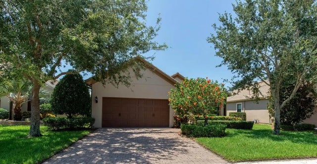 Photo of Listing #R11104016