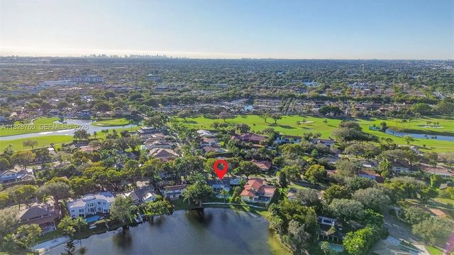 4 of 42 - 7101 E Troon Circle, Miami Lakes, FL