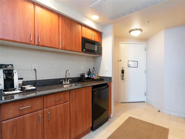 3 of 22 - 18001 Collins Avenue #1107, Sunny Isles Beach, FL