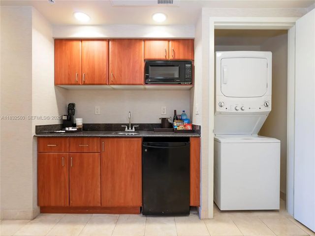 4 of 22 - 18001 Collins Avenue #1107, Sunny Isles Beach, FL
