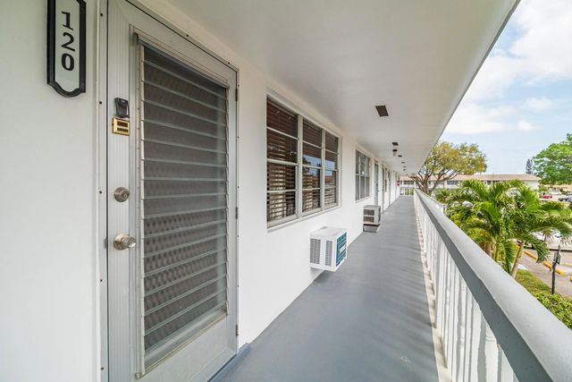 120 Northampton #f, West Palm Beach