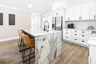 Photo of Listing #R11104322