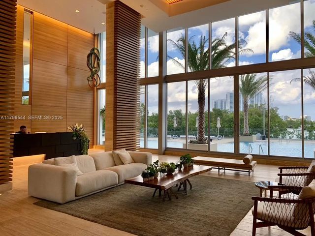 2 of 24 - 16385 Biscayne Boulevard #1806 +1 Parking, North Miami Beach, FL