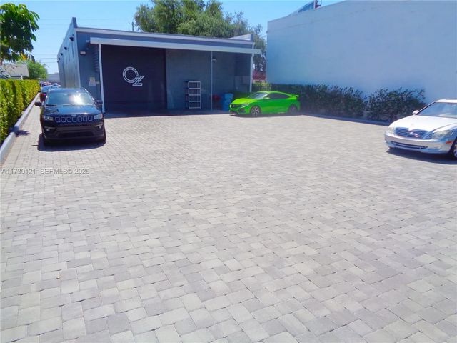 3749 N Federal Highway, Pompano Beach