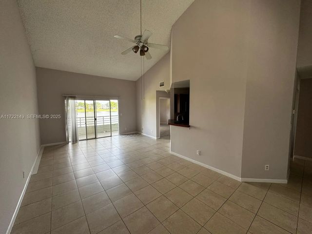 4 of 17 - 3437 Nw 44th Street #208, Oakland Park, FL