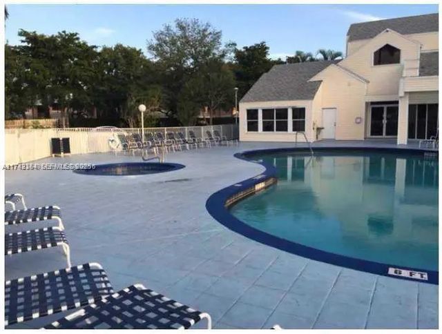 3441 Nw 44th Street #106, Oakland Park