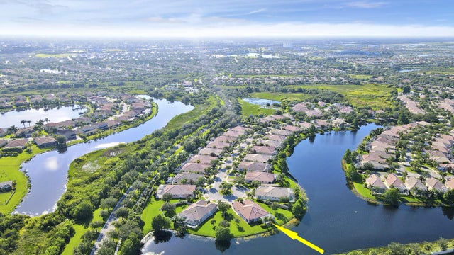 Photo of Listing #R11105042