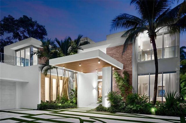 4 of 72 - 30 Palm Avenue, Miami Beach, FL