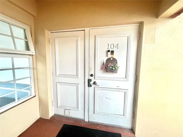3 of 26 - 2841 Ne 33rd Court #104, Fort Lauderdale, FL