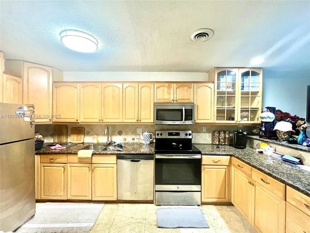 5 of 26 - 2841 Ne 33rd Court #104, Fort Lauderdale, FL