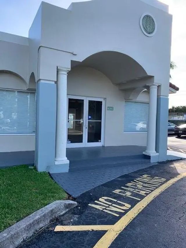 6201 N University Drive, Tamarac